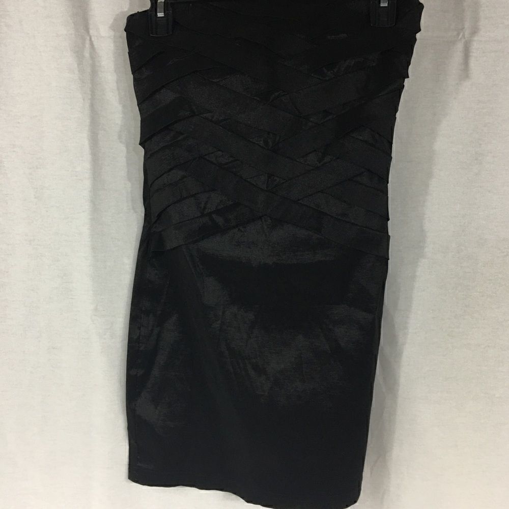 Wet Seal size Medium form fitted black dress strapless layered front